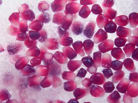can you freeze pomegranate seeds